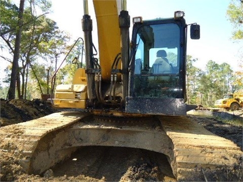 Excavadoras Hidraulicas Caterpillar 330DL seminueva en venta Ref.: 1415401209933442 No. 2