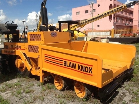 Pavimentadoras Blaw-knox PF3200