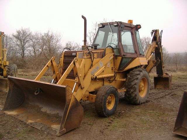 Backhoe Loaders Case 680K