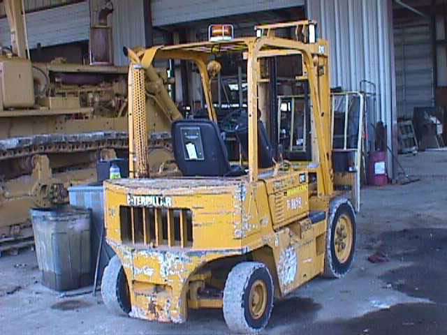 Freightelevator Caterpillar V40D