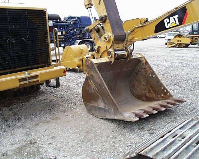 Excavadoras Hidraulicas Caterpillar 325 CL  seminueva en venta Ref.: 1226515563549371 No. 2