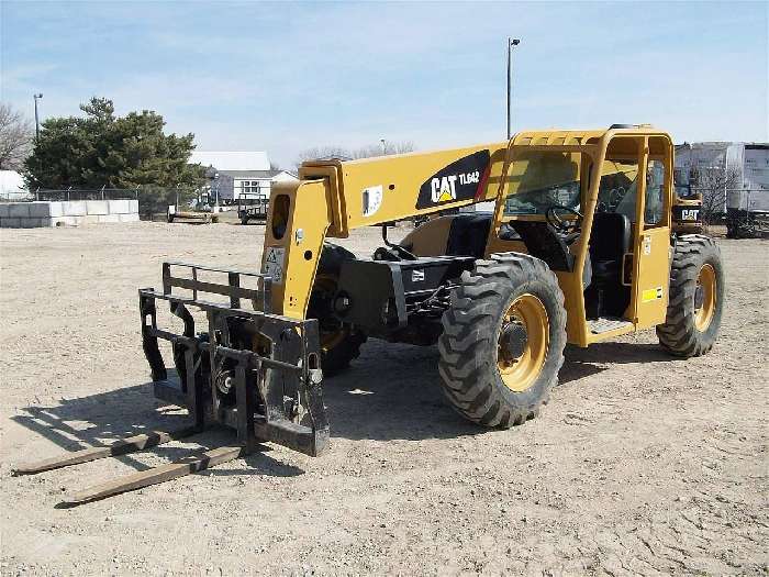 Telehandler Caterpillar TL642