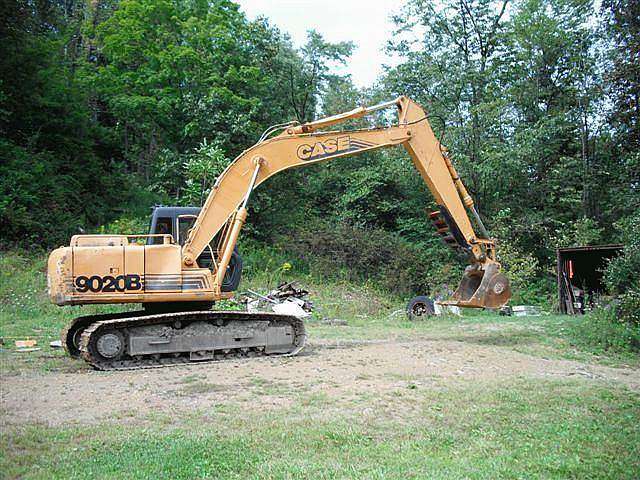 Hydraulic Excavator Case 9020B