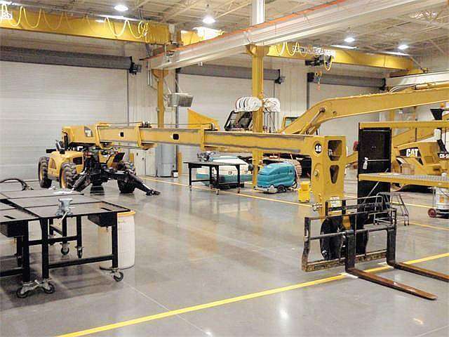 Montacargas Caterpillar TL1055  en optimas condiciones Ref.: 1268946404763188 No. 2