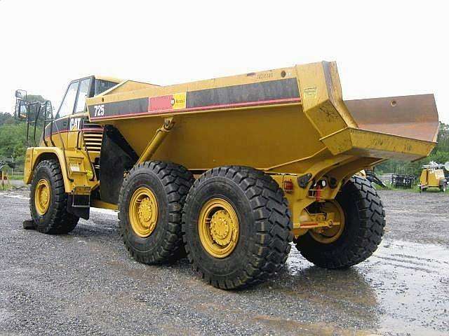 Camiones De Carga Caterpillar 725