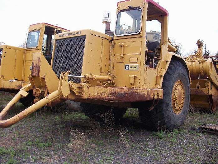 Screpers Caterpillar 637D