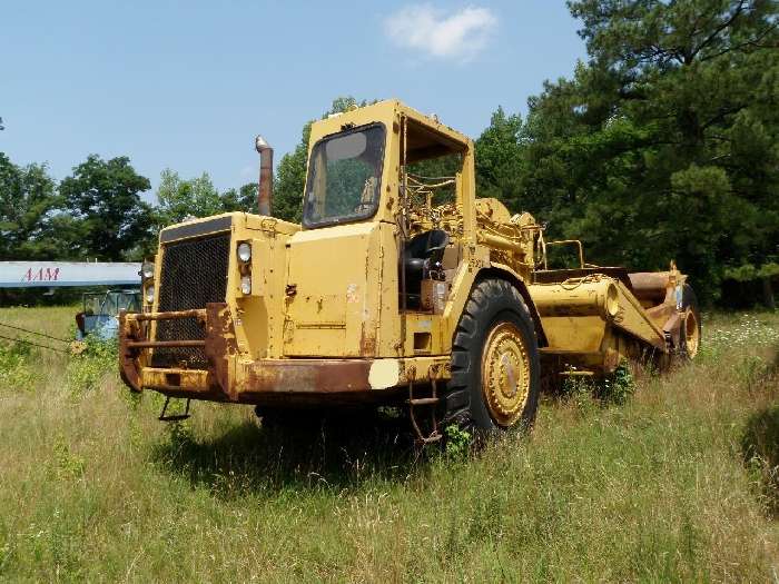 Screpers Caterpillar 621E