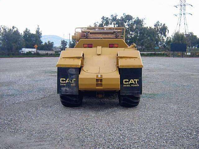 Screpers Caterpillar 613C
