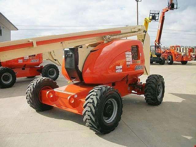 Lift Jlg 600AJ