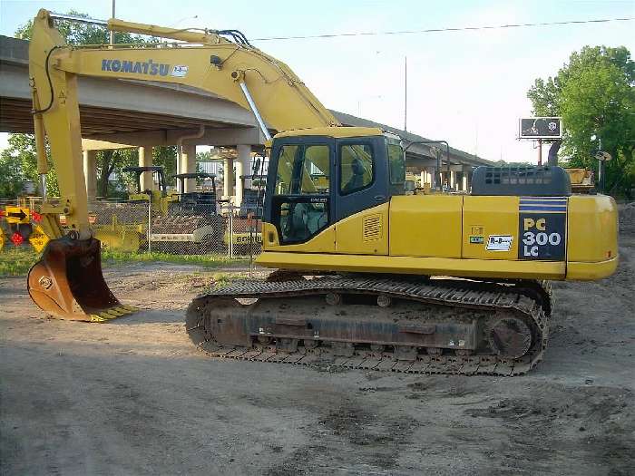 Hydraulic Excavator Komatsu PC300 L