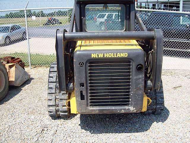 Minicargadores New Holland C175  de segunda mano a la venta Ref.: 1322762682582878 No. 2