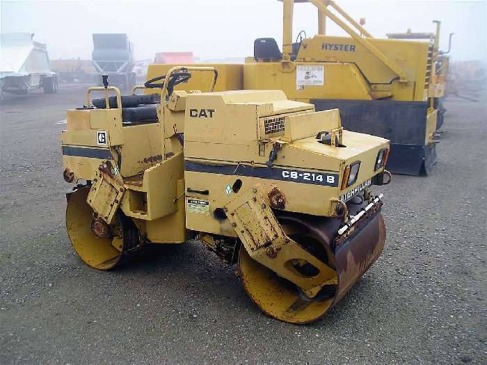 Vibratory Compactors Caterpillar CB-214B