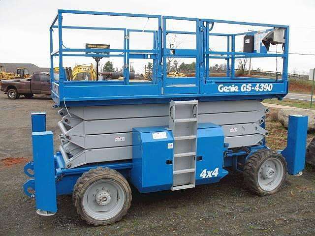 Scissor Lift Genie GS4390