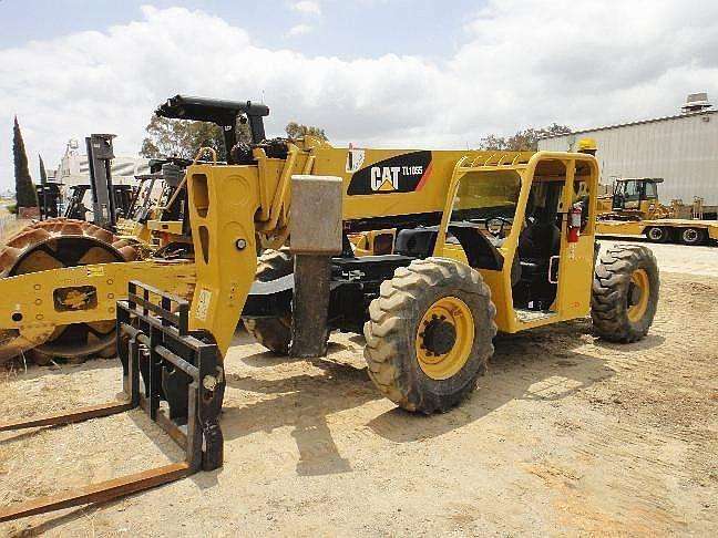 Telehandler Caterpillar TL1055