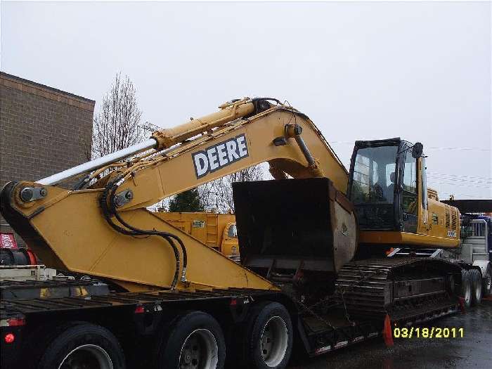 Hydraulic Excavator Deere 330LC