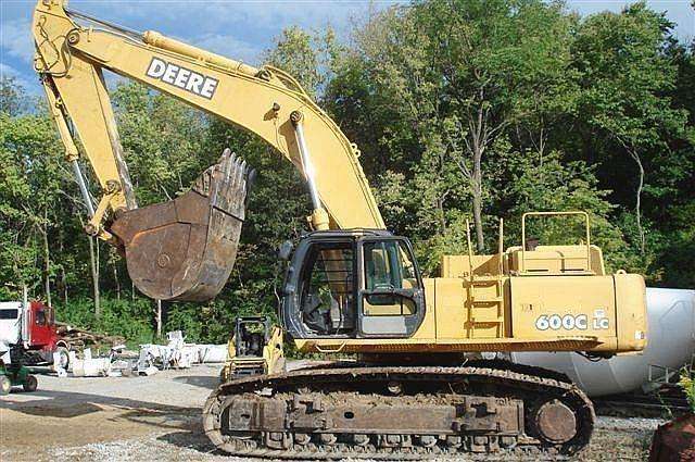 Hydraulic Excavator Deere 600C