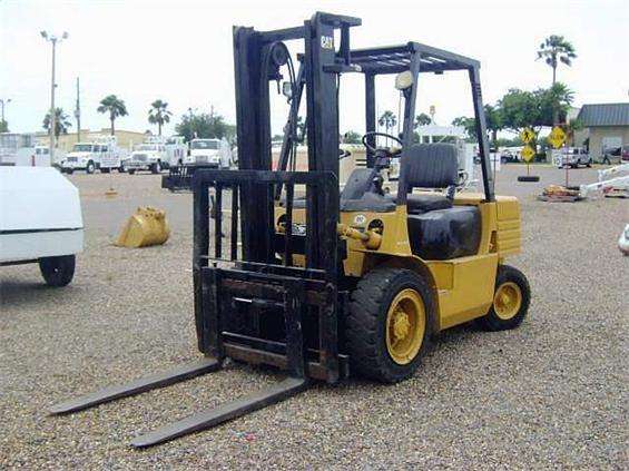 Montacargas Caterpillar DP30  de segunda mano en venta Ref.: 1330012353068202 No. 3