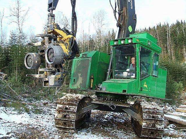 Forest Machines Deere 753G
