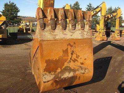 Hydraulic Excavator Komatsu PC600