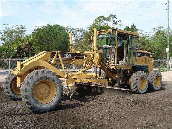 Motoconformadoras Caterpillar 135H