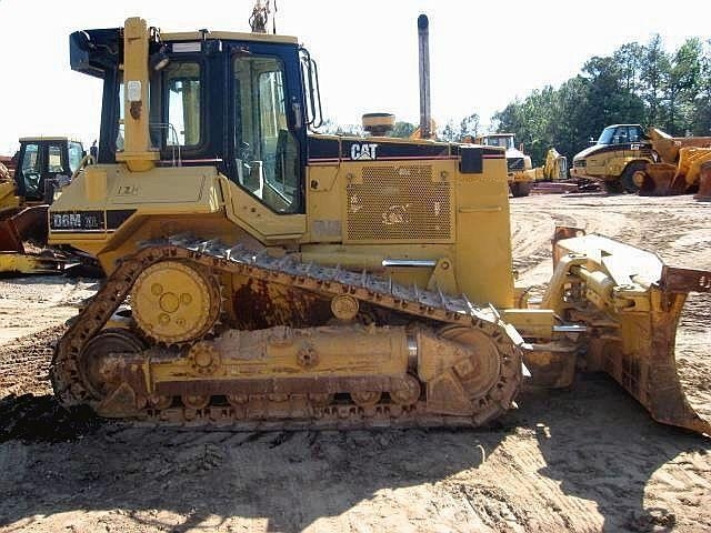 Dozers/tracks Caterpillar D6M
