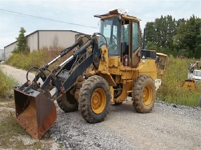 Wheel Loaders Caterpillar IT24F