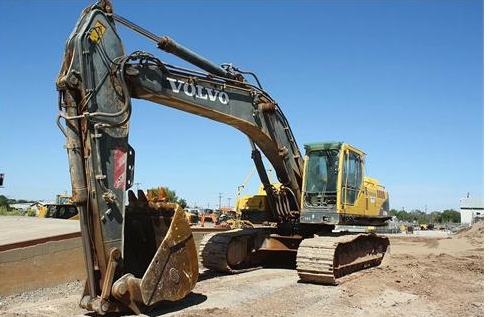 Hydraulic Excavator Volvo 330 BLC