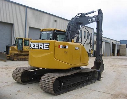 Hydraulic Excavator Deere 135D