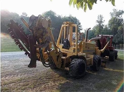 Trencher Vermeer V8550