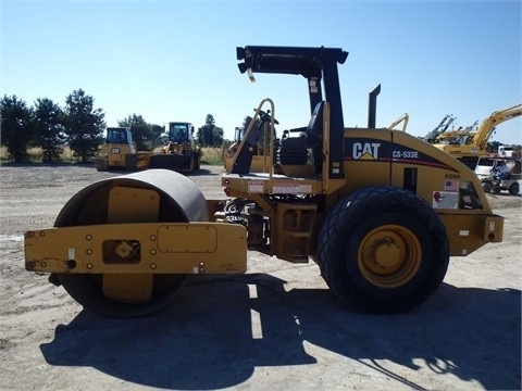 Vibratory Compactors Caterpillar CS-533E