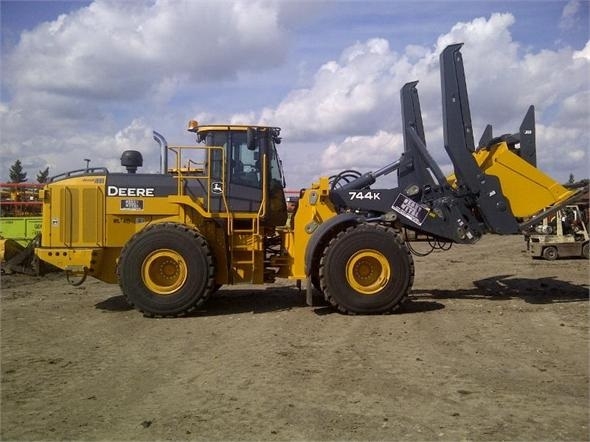 Cargadoras Sobre Ruedas Deere 744K  en venta, usada Ref.: 1364046718769483 No. 2