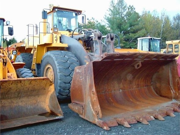 Wheel Loaders Volvo L330E