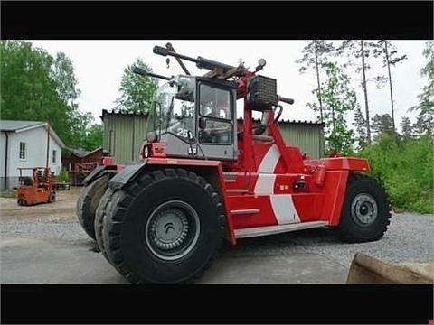 Freightelevator Kalmar DCD370-1200