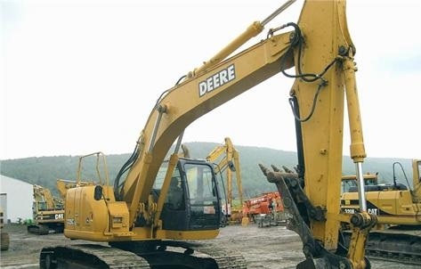 Hydraulic Excavator Deere 225C