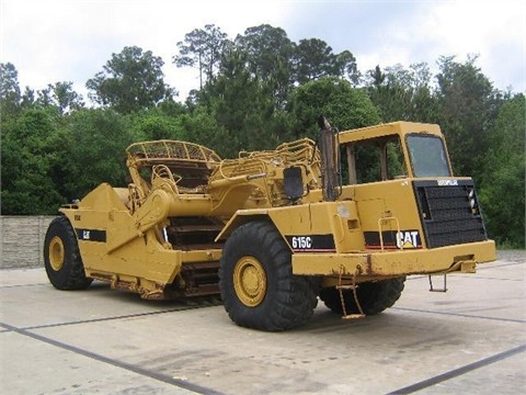 Screpers Caterpillar 615C II