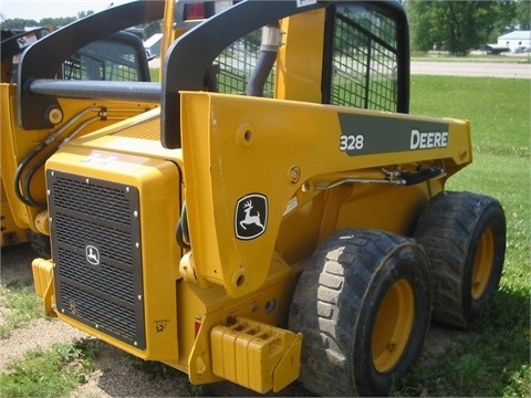 Minicargadores Deere 328  en buenas condiciones Ref.: 1373736602495408 No. 4