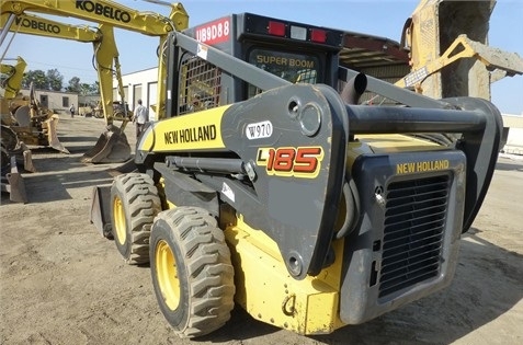 Minicargadores New Holland L185  seminueva en perfecto estado Ref.: 1375631868034429 No. 2