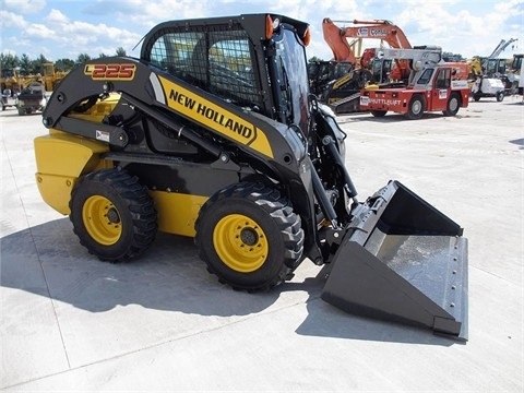 Minicargadores New Holland L225  de bajo costo Ref.: 1375966862419163 No. 4