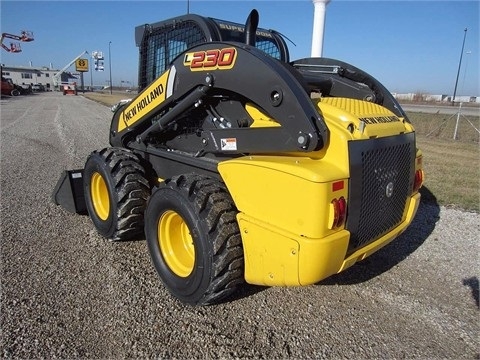Minicargadores New Holland L230