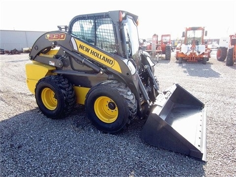 Minicargadores New Holland L230  importada en buenas condiciones Ref.: 1376182373277666 No. 3
