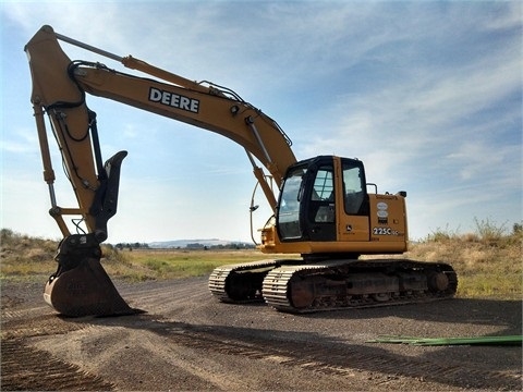 Excavadoras Hidraulicas Deere 225C  de segunda mano a la venta Ref.: 1377437621457892 No. 2