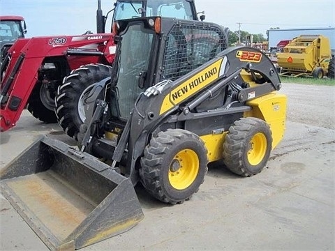 Minicargadores New Holland L223  importada de segunda mano Ref.: 1377533487419694 No. 4