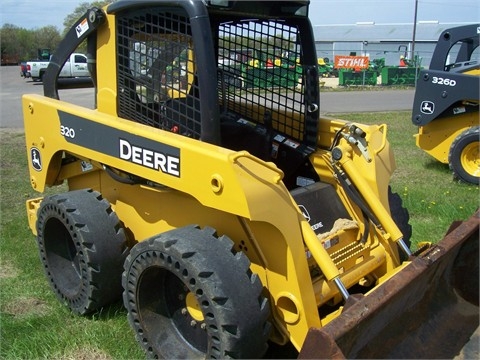 Miniloaders Deere 320