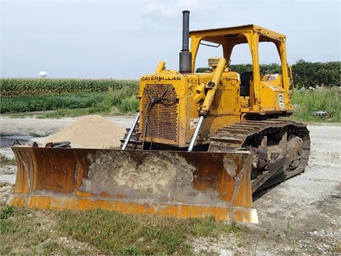 Dozers/tracks Caterpillar D6D