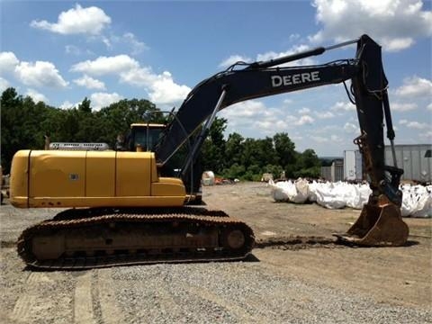 Hydraulic Excavator Deere 200D