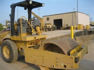 Compactadora Vibratoria Caterpillar CS-433E