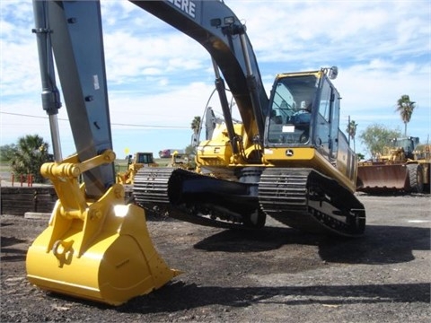 Hydraulic Excavator Deere 240D