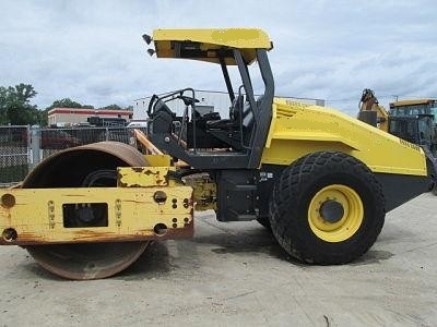 venta compactadora vibratoria bomag BW211D-40 seminueva Ref.: 1391033379082018 No. 3