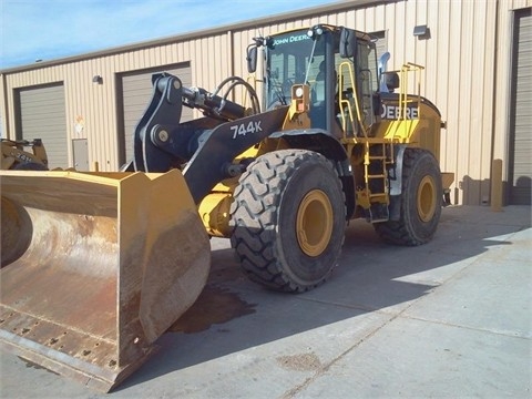 Wheel Loaders Deere 744K