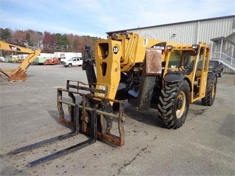 Telehandler Caterpillar TL1055